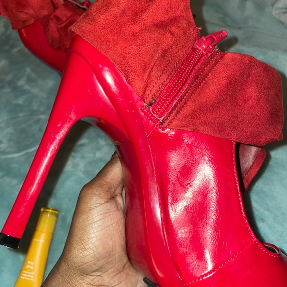 Carlos Santana pumps - Picture 6 of 8